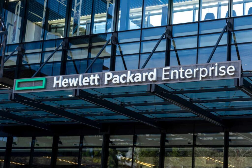 HPE stock forecast 2025